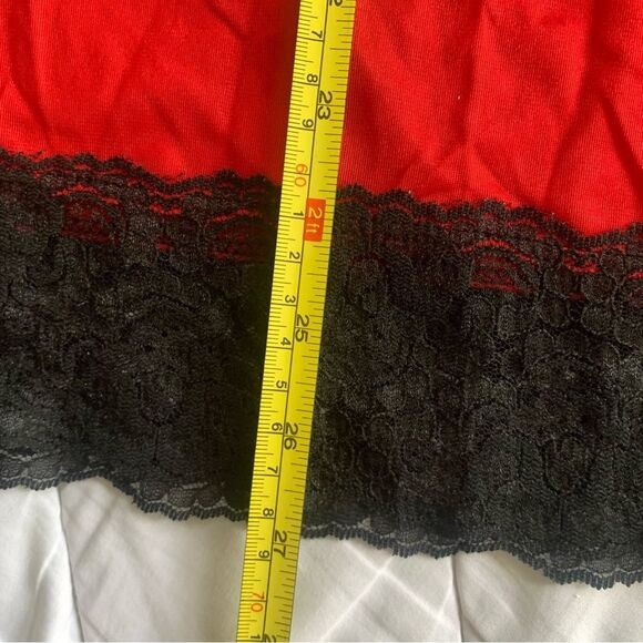 Satin Red and Black Lace Trim Camisole Sz 3X Sexy Pop of Red Y2K - Picture 7 of 8
